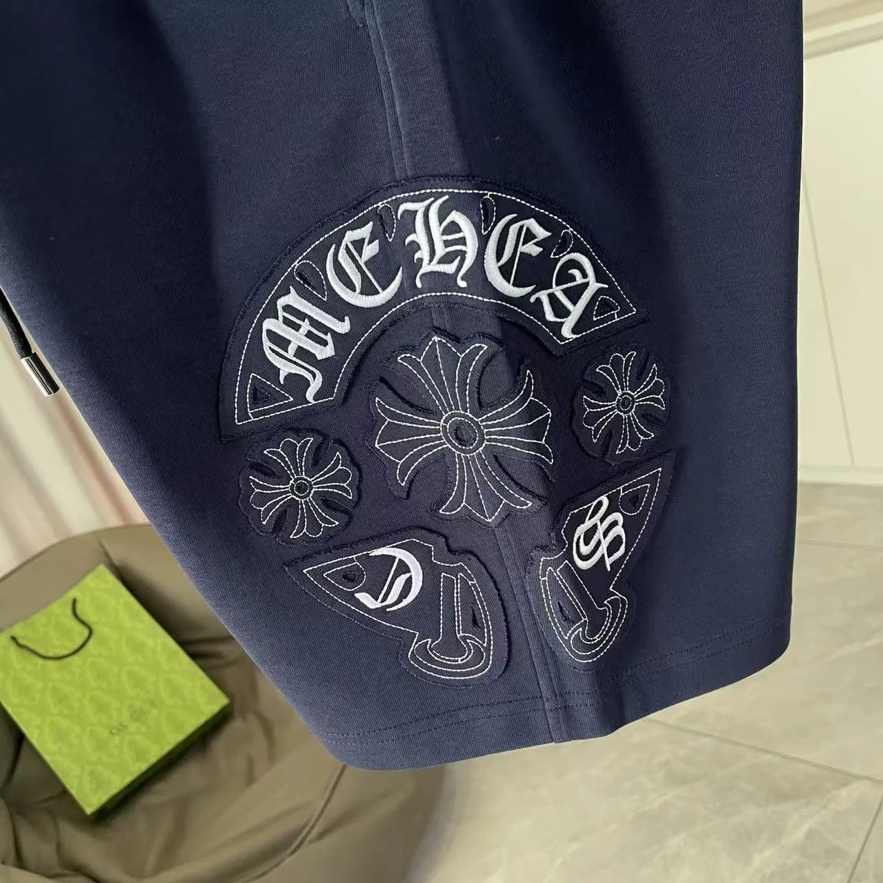 🅿️280 ch Crow* 2025 new summer shorts Sanskrit horseshoe cross laser patch embroidery Customized fabric 350g Same style for men and women Size: M L XL XXL XXXL Five codes Color: black red blue